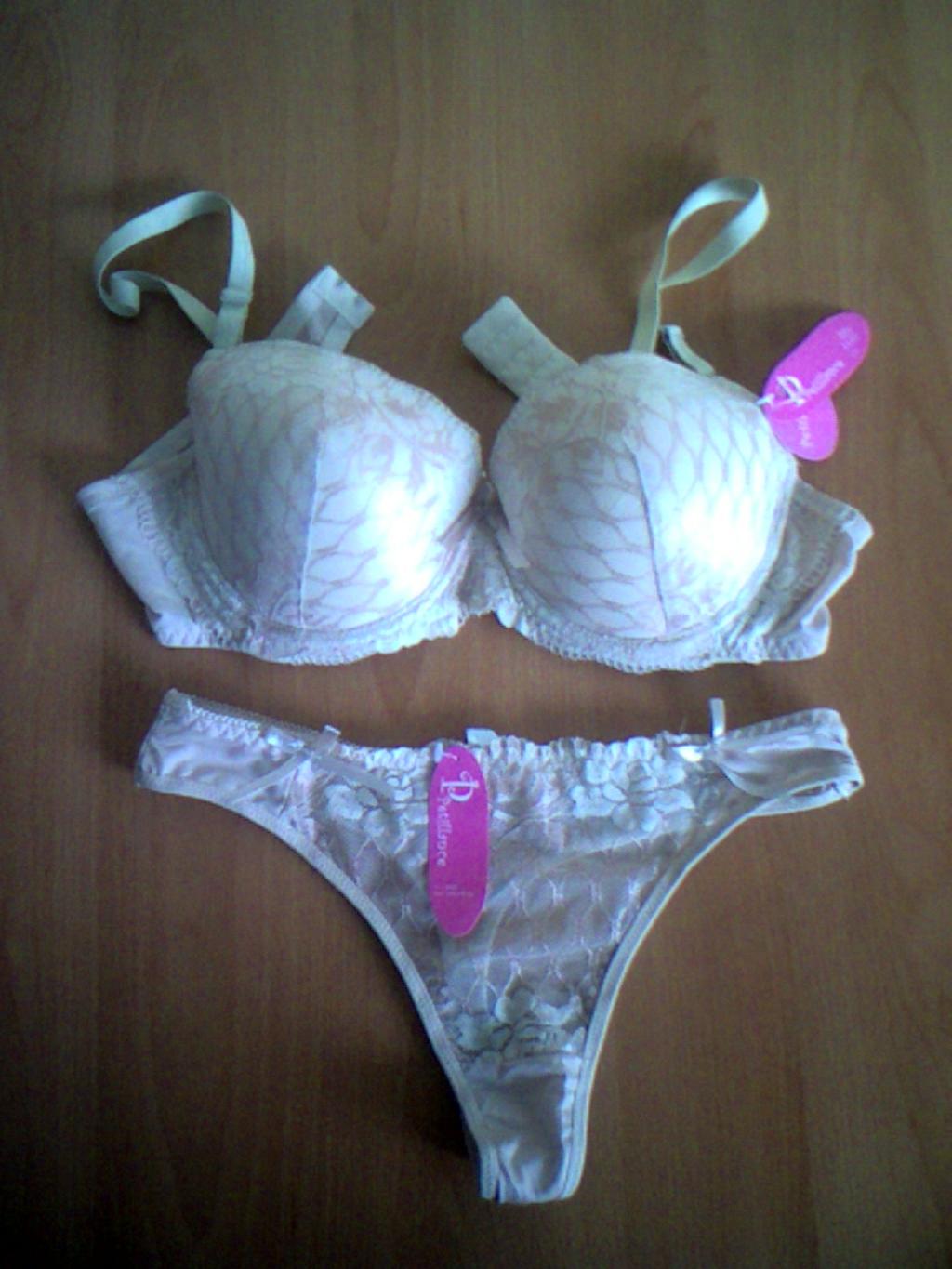 Image: lingerie-034-620eda.jpg