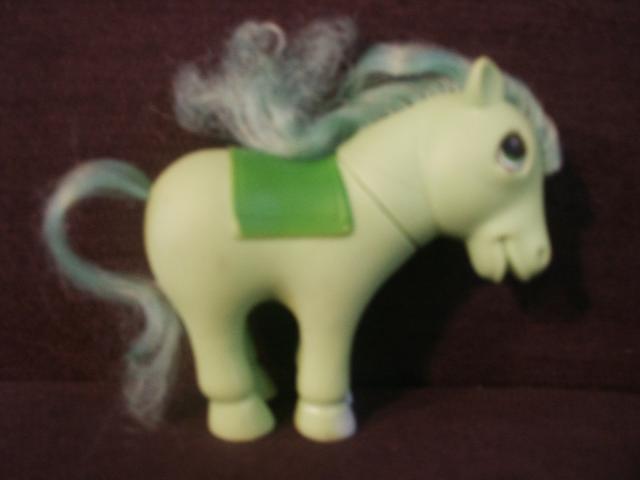 La section des poneys "non Hasbro" Filles-fack-035-10ce088